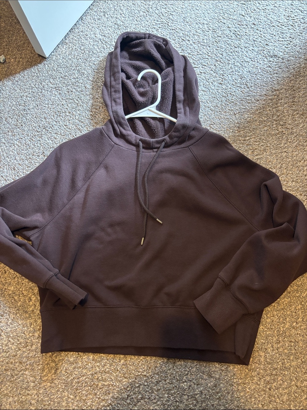 Universal Thread Women's Hooded Pullover Sweater - Dark Brown